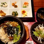 串焼菜膳 和み - 和みの彩りビビンバ石焼(1280円＋税)
