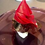 プレゼンテ スギ - 鰹・ビーツのピクルス・ヨーグルト