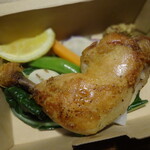 フォセッタ - 骨付き鶏もも肉のコンフィのソテー