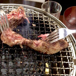 オカダ食品株式会社 - 和牛極上ヒレ肉 フォークで割く！