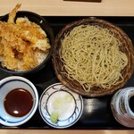 蕎麦と料理 瀬口 - 天丼セット(1200円)です。