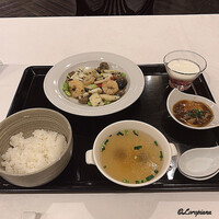 中国料理 豪華 - 海老､烏賊と季節野菜の芥子菜炒めランチ