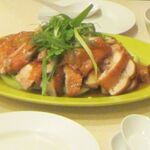 Nam Heong Chicken Rice - ローストチキン半羽