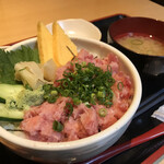 居酒屋 典典 - ネギトロ丼