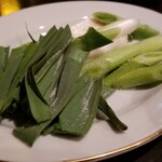 あさひ食堂 - 葉にんにく(380円)
