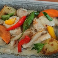 ビストロ・エピ - バターライス弁当(但馬鶏のクリームソース)