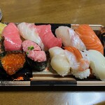 角上魚類 - にぎり寿司(1,000円)