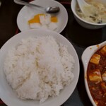 安宴 - 麻婆豆腐（定食）の左側