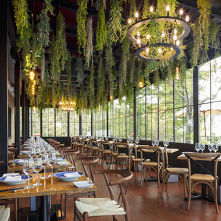 강아지 동반 고객님께 추천하는 테이블석♪