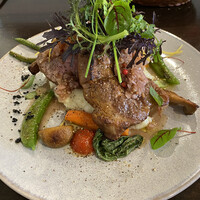 ビストロケンヂ - 四元豚のグリル、ラヴィゴットソース