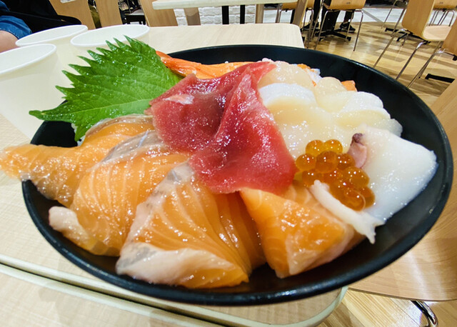 がっつり市場 シーモール下関店 下関 海鮮丼 食べログ がっつり市場 シーモール下関店 下関 海鮮丼 食べログ