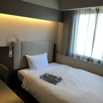 Nagoya Kanayama Hoteru - 禁煙シングル1泊朝食付き8600円です。部屋の間取りは名古屋笠寺ホテルとほとんど同じです。