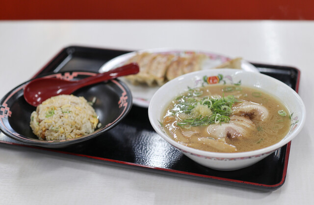 餃子の王将 長久手店 ギョウザノオウショウ 杁ケ池公園 餃子 食べログ 餃子の王将 長久手店 ギョウザノオウショウ 杁ケ池公園 餃子 食べログ