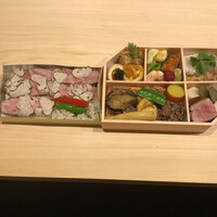 はらまさ - トリュフご飯とローストビーフ弁当 ５５００円