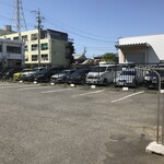 麺屋 そにどり - 店舗裏にある駐車場