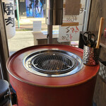 Kankokushiki Yakiniku Mayakukarubi - 本場の韓国式焼肉が味わえる。