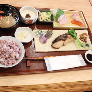 茶と糀つきあかり_0