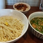 麺処 びぎ屋 - 醤油つけ麺と炙り鶏皮ご飯
