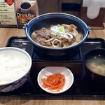 Yoshinoya - 牛の鍋焼き定食