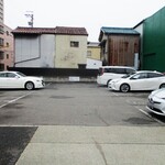 Fujio Tei - 店舗から西へ30ｍ程の処に在る 9台分の専用駐車場。
