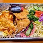 歓土里 - ランチはチキンカツの和風とヒレカツだっけ？おかずのみ100円引