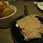 富士屋本店 ワインバー - 鶏レバームース[300円]＋バケット