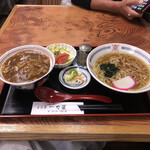 一力屋 - カレー丼セット、ラーメン950円