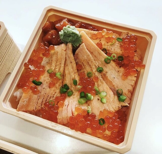 SUSHI BAR THE ƎND -縁戸- - 桂台（寿司）