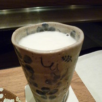 鉄板焼き あおやま - ビールは陶器入
