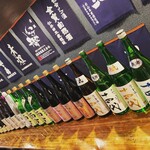 立ち飲み日本酒5。5坪 - 日本酒たち