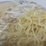 中華げんこつ - 麺の感じ