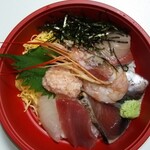 San'In Kaisen Robata Kaba - 海鮮丼 800円(税込)