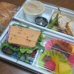Oh! la Vache - ランチコース弁当（地鶏胸肉）