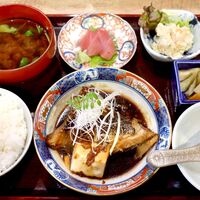 魚料理 ふじい - 20200512真っ黒な銀だら煮付定食