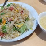 台湾料理 百味鮮 - 『 レタス鶏肉炒飯 』