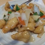 台湾料理 百味鮮 - 『 白身魚の塩味炒め 』