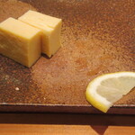 天寿し - 玉子焼きと、指拭きレモン