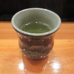 天寿し - 食後は煎茶