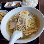 台湾料理 龍府 - 塩ラーメンはフルサイズ