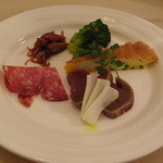 カーサ カルマ - アンティパストミスト