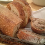 エノテカ - パン盛り合わせ