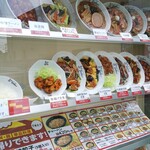 れんげ食堂 Toshu - 店頭のディスプレイです