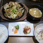 Hokkaidou Teppan Izakaya Teppen Kitano Megumi - 野菜炒め定食