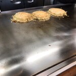 Okonomiyaki Kenchan - 調理中3