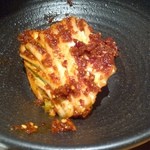 炭火焼ホルモン ぐう - 浅漬けキムチ