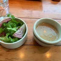 バル デ エスパーニャ ムイ 東京店 - ランチ　サラダとスープ