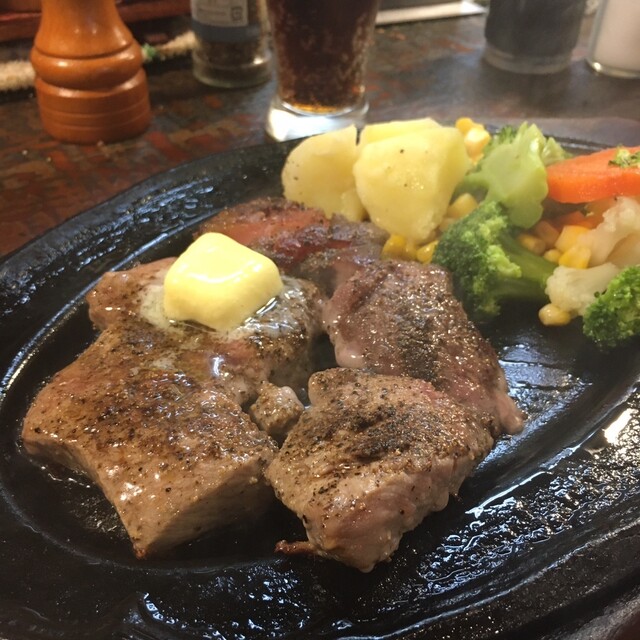 リベラ 北坂戸 ステーキ 食べログ