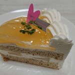 DWARF - りんごと紅茶のショートケーキ