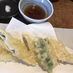 玉ゐ - 穴子の天ぷら１２５０円（税込）。揚げたての天ぷらは食欲を増進させますね。されなくてもありますが（笑）。とても美味しくいただきました（╹◡╹）