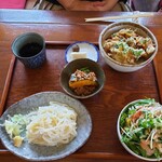 Nagomiya - うどんとかき揚げ丼